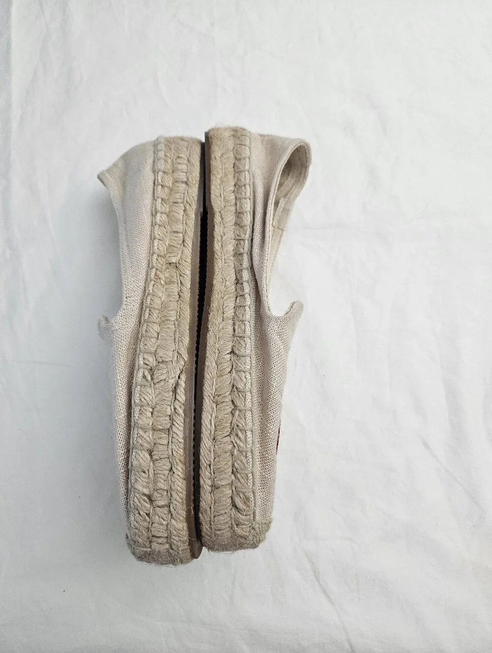 Soludos Beige Canvas Cherry Embroidered Slip-On Espadrilles Size 7.5